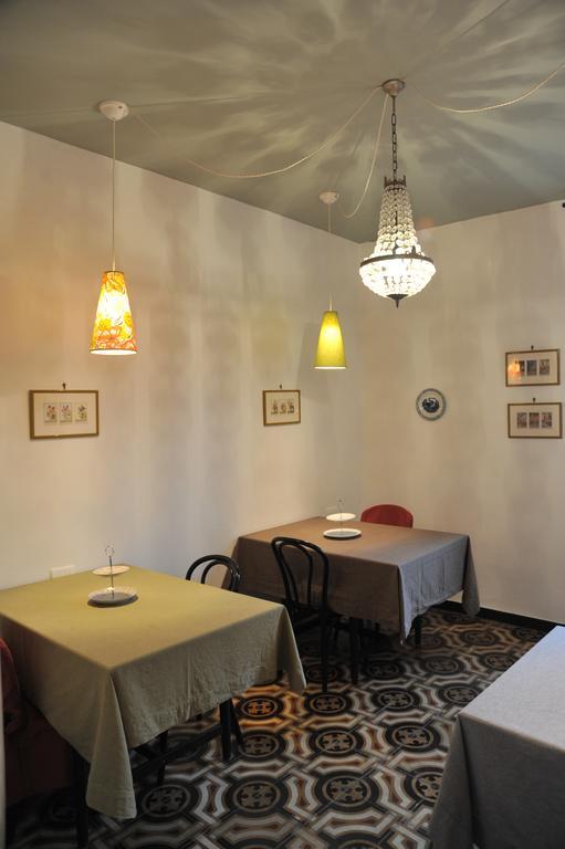 Erasmo Rooms & Breakfast فينالي ليغوري المظهر الخارجي الصورة