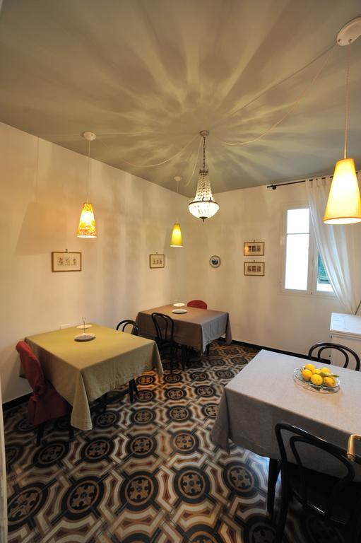 Erasmo Rooms & Breakfast فينالي ليغوري المظهر الخارجي الصورة